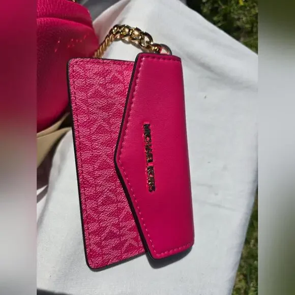 Michael Kors Pink Maisie Large Pebbled 2-in-1 Sling Pack - Picture 9 of 11